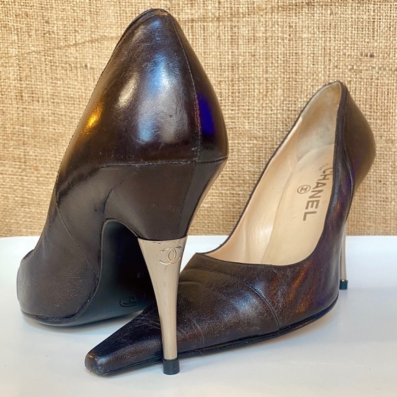 CHANEL Shoes - GORGEOUS Vintage CHANEL Heels - Dk Chocolate Brown & Silver CC Logo Heel